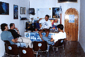 thm_less.gif (19646 byte)